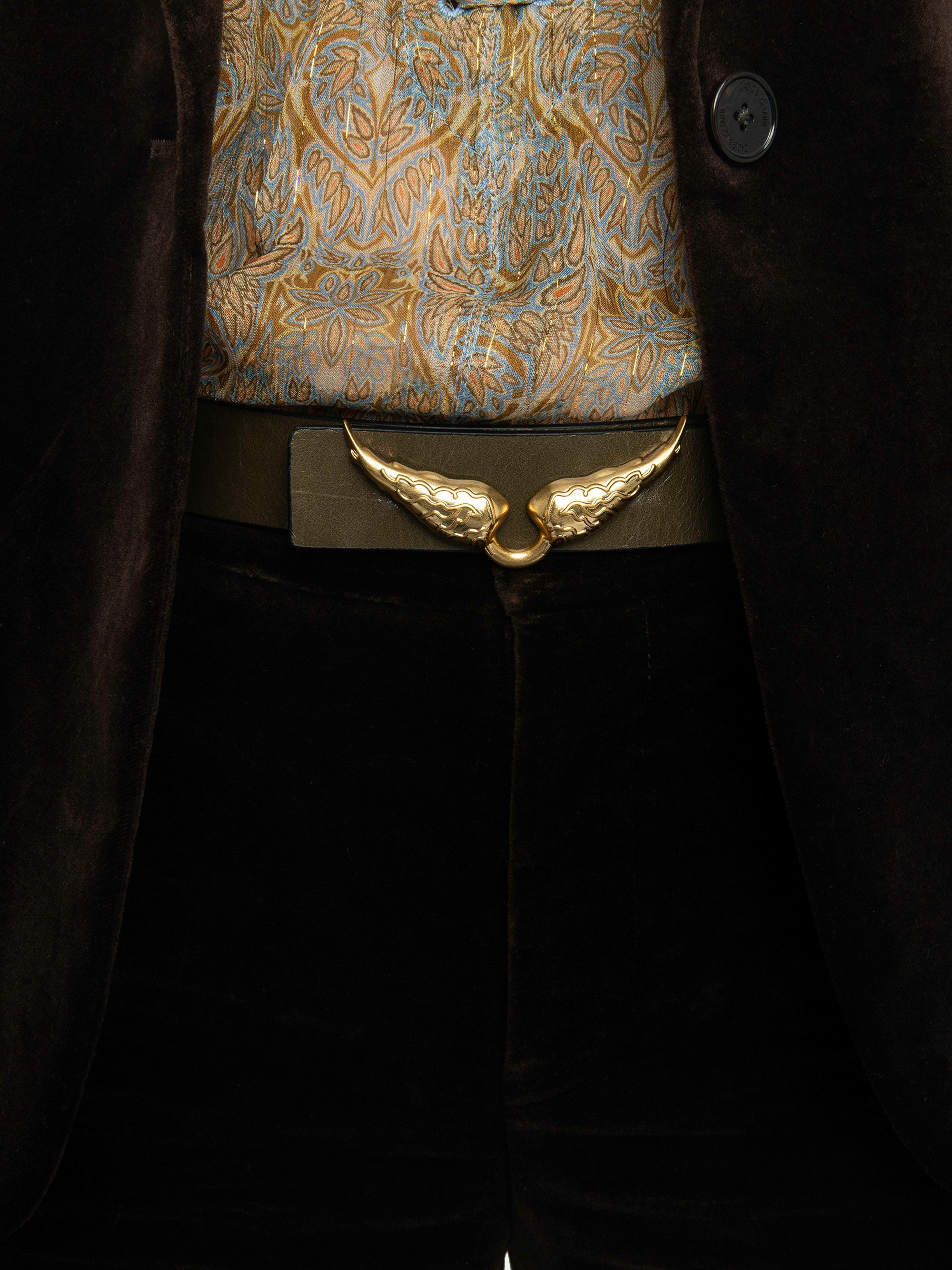 Rock Reversible Vintage Belt - 30mm wide reversible belt in vintage-inspired leather with wing-shaped buckle.